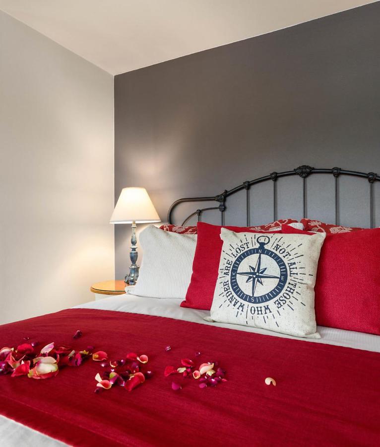 Channel Hotel 4*
